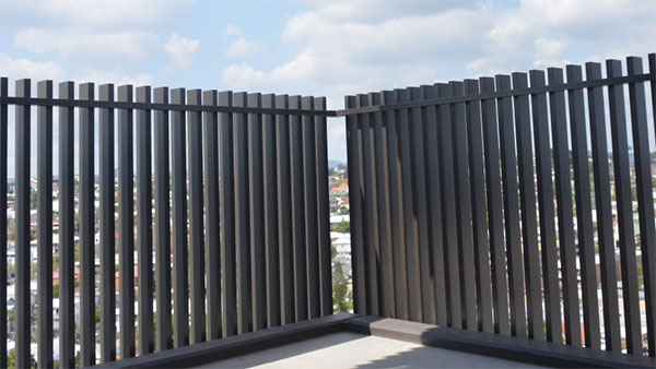 鋁合金護(hù)欄